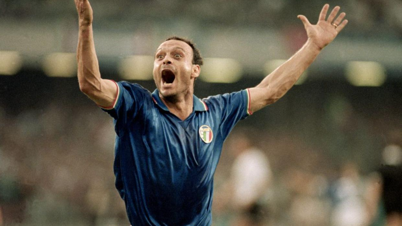A last-minute call by coach Azeglio Vicini, Salvatore Schillaci became the King of the World Cup 1990, scoring 6 goals and leading Italy to the 3rd place
