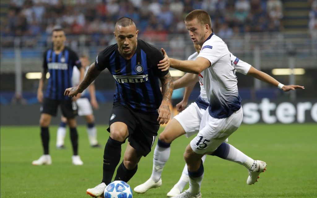 Inter midfielder Radja Nainggolan is set to end his underwhelming stint in Milano and complete a return to Cagliari on a permanent basis