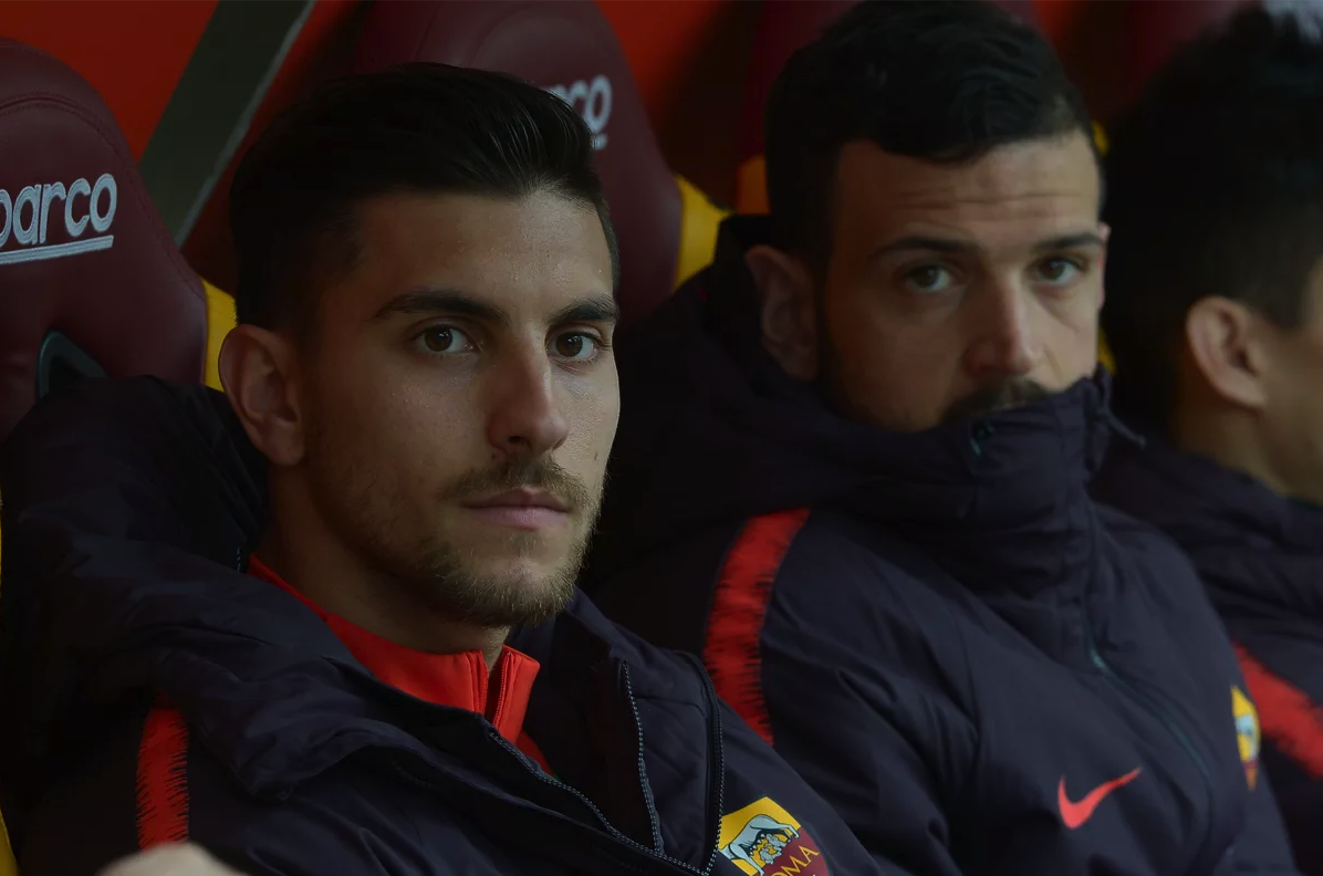 Lorenzo Pellegrini reportedly replaced Alessandro Florenzi in the hearts of many Roma fans, bringing him furtherly away from the Giallorossi