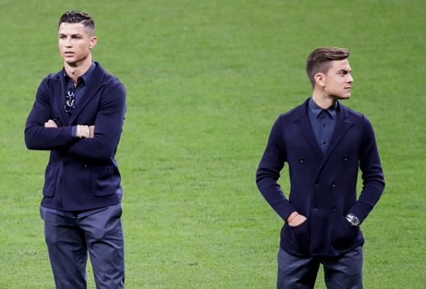 Ronaldo and Dybala arguing on who "scored"Juventus' goals against Napoli