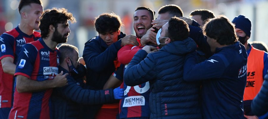 On Saturday afternoon, Spezia traveled to Crotone for a Serie A relegation six-pointer and the Sharks came out 4-1 winners for the first time in the season