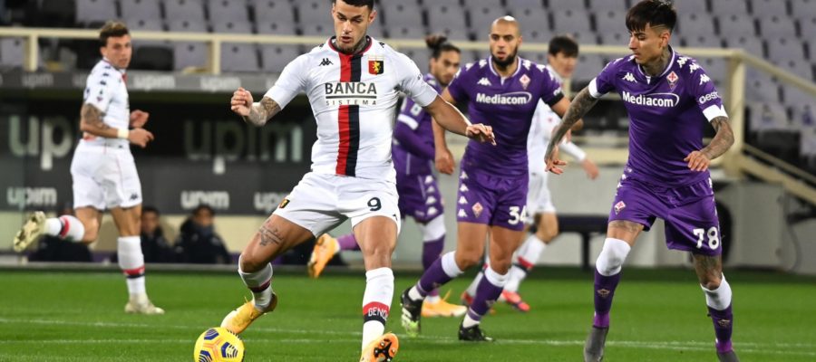 In the Serie A Monday night game, Fiorentina and Genoa shared the spoils atthe end of a dull match that caught fire only in the last ten minutes