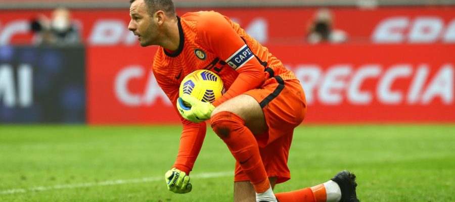 Handanovic Inter Expiring Contracts