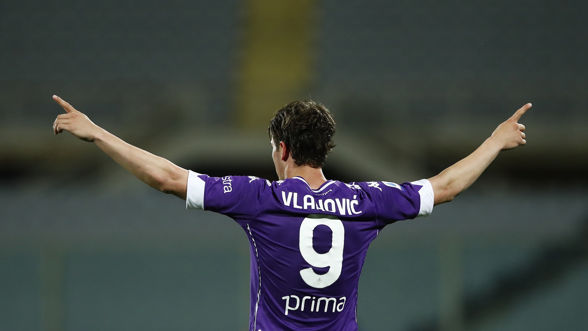 Fiorentina did not want to sell Dusan Vlahovic to Juventus, and they reached out to Real Madrid before accepting their offer.