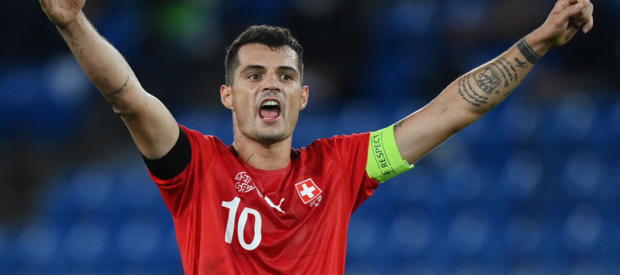 Roma made some adjustments in the midfield in January, but José Mourinho has not stopped considering Granit Xhaka the ideal signing in the role.