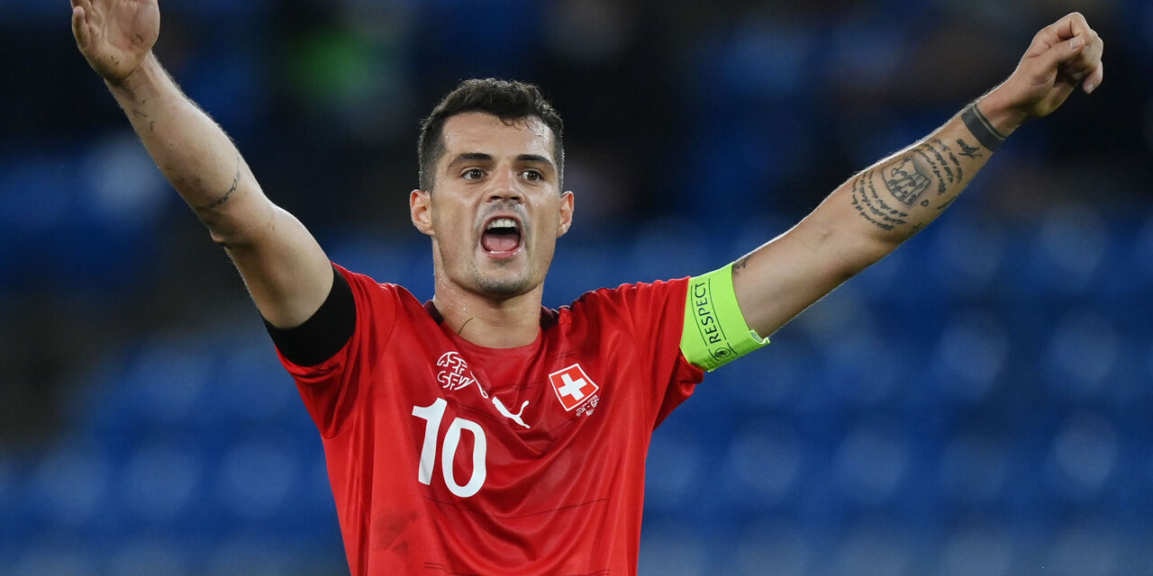 Roma made some adjustments in the midfield in January, but José Mourinho has not stopped considering Granit Xhaka the ideal signing in the role.