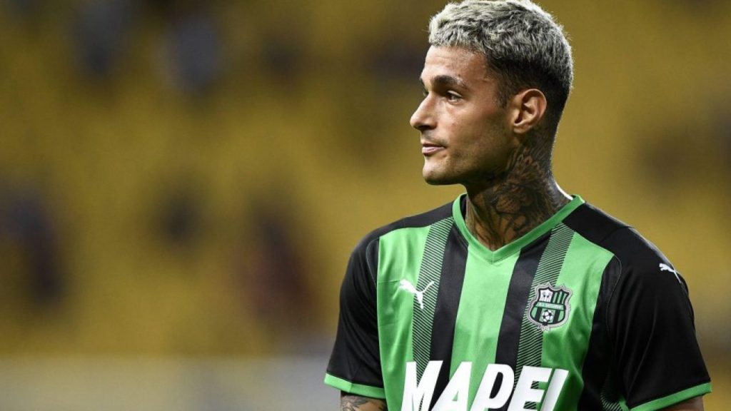 The Paris Saint-Germain pursuit of Sassuolo marksman Gianluca Scamacca has turned cold after talks reached an impasse due to contrasting valuations.