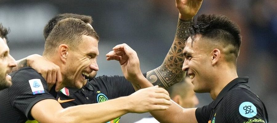 Dzeko Inter Fiorentina