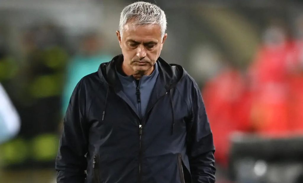 Following their latest humilating loss, Roma now find themselves facing a volcano, especially after the statements made by Jose Mourinho