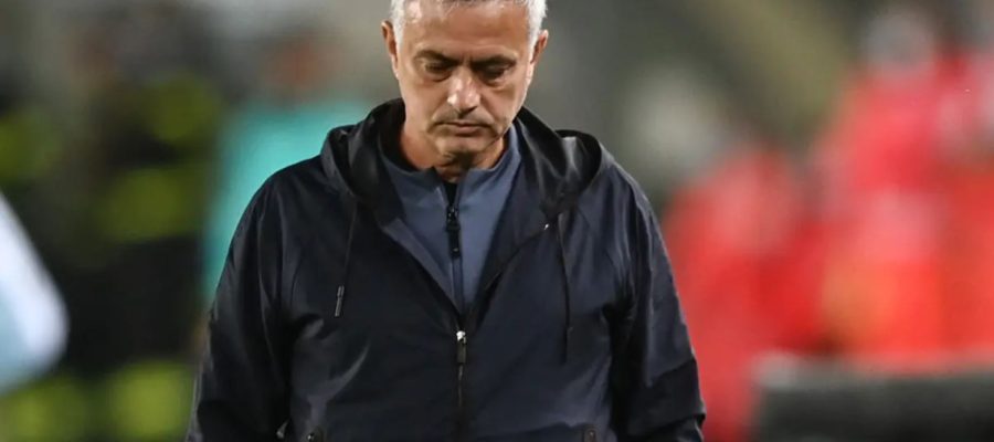 Following their latest humilating loss, Roma now find themselves facing a volcano, especially after the statements made by Jose Mourinho