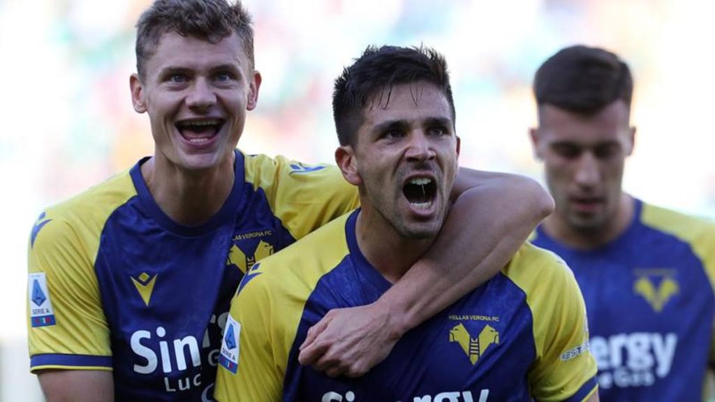 Giovanni Simeone put together a sensational performance as he scored all four goals to a wrap a 4-1 success for Verona over Lazio in Serie A Round 9