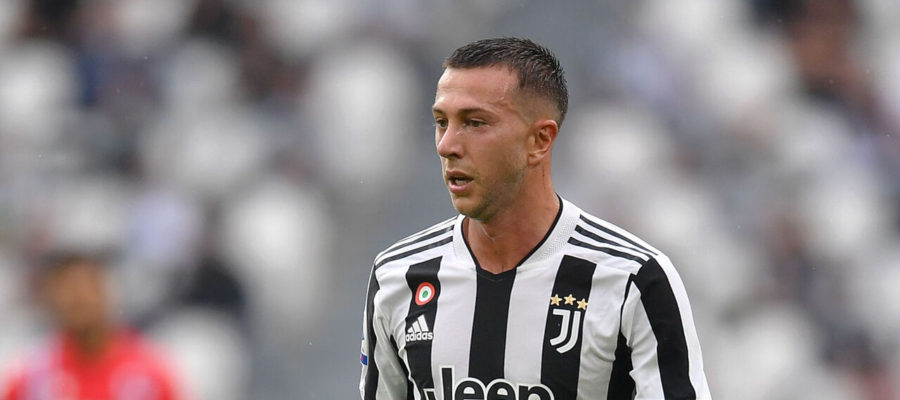 Napoli have inquired about Federico Bernardeschi. His agent Federico Pastorello also represents Alex Meret. The front office has been in talks with him.