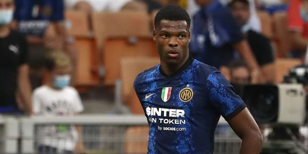 Chelsea are in the hunt for Dutch wingback Denzel Dumfries. Inter are prepared to lose him with a proper offer, and have already shortlisted three names.