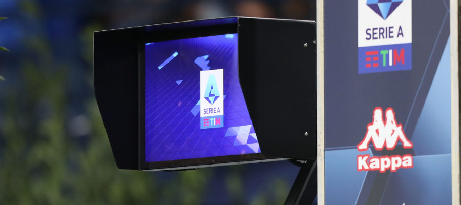 Offside, VAR