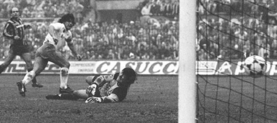 Even though they went head-to-head for the Scudetto on one occasion only, seeing Inter and Napoli face each other in the 1980s always meant a good show
