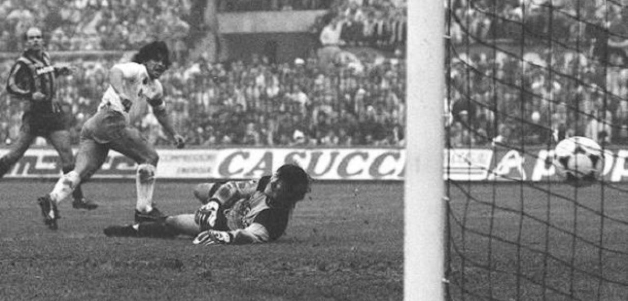 Even though they went head-to-head for the Scudetto on one occasion only, seeing Inter and Napoli face each other in the 1980s always meant a good show