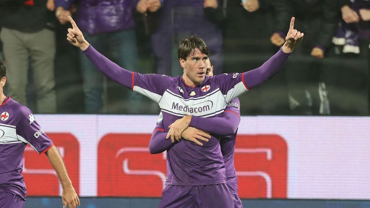It was a night that Fiorentina fans will not forget easily at the Artemio Franchi Stadium. The Viola inflicted Milan their first Serie A loss
