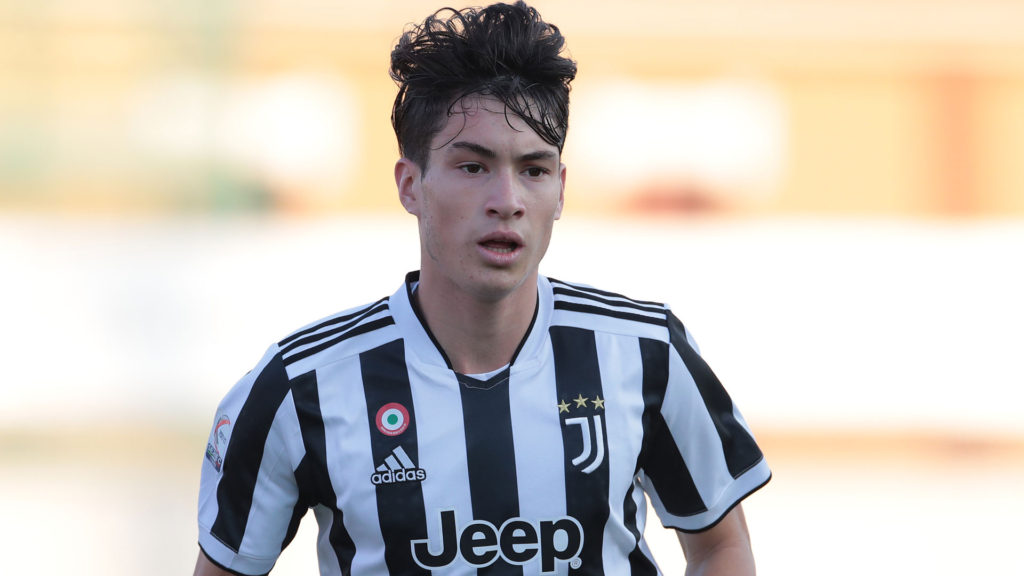 Argentine youngster Matias Soulé has not enjoyed regular minutes, as expected, since his promotion to the Juventus first team under Massimiliano Allegri.