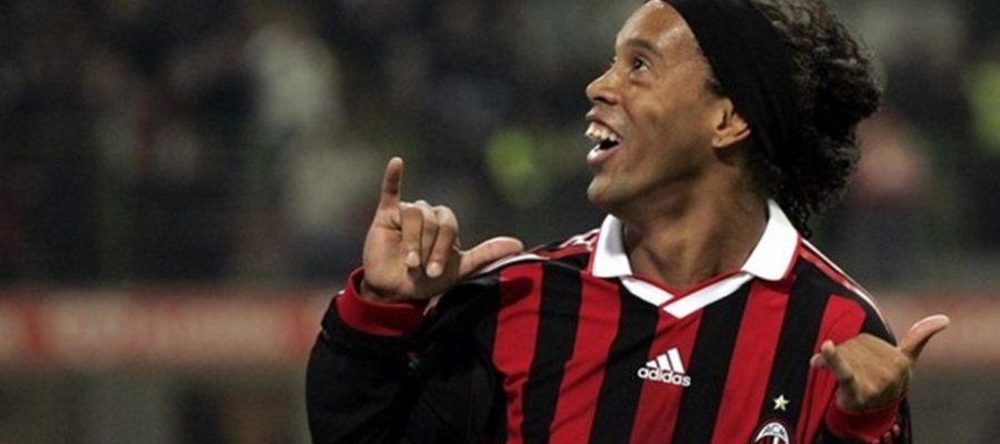 The goal Ronaldinho scored to Napoli on November 11, 2008 might not have been his best one, but was terribly effective in helping Milan go top of the table