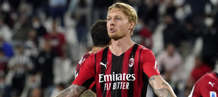 Simon Kjaer played a key role in containing the Napoli attackers, with Victor Osimhen in particular kept largely quiet until he popped up with a header.
