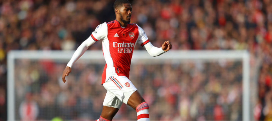 Roma and Napoli have finalized their purchases from the Premier League. The two sides deposited the contracts of Ainsley Maitland-Niles and Axel Tuanzebe.
