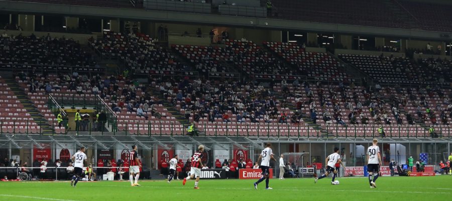 Serie A is back to 50 percent attendance, as the COVID cases in Italy and worldwide are spiking again because of the Omicron variant.