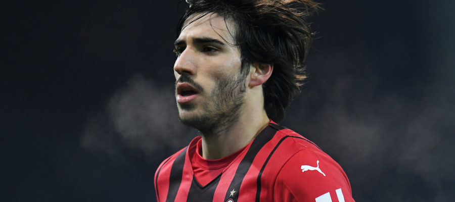 Sandro Tonali is officially a Newcastle United player. The Premier League had struck a deal with Milan a while back but had to wait to finalize it.