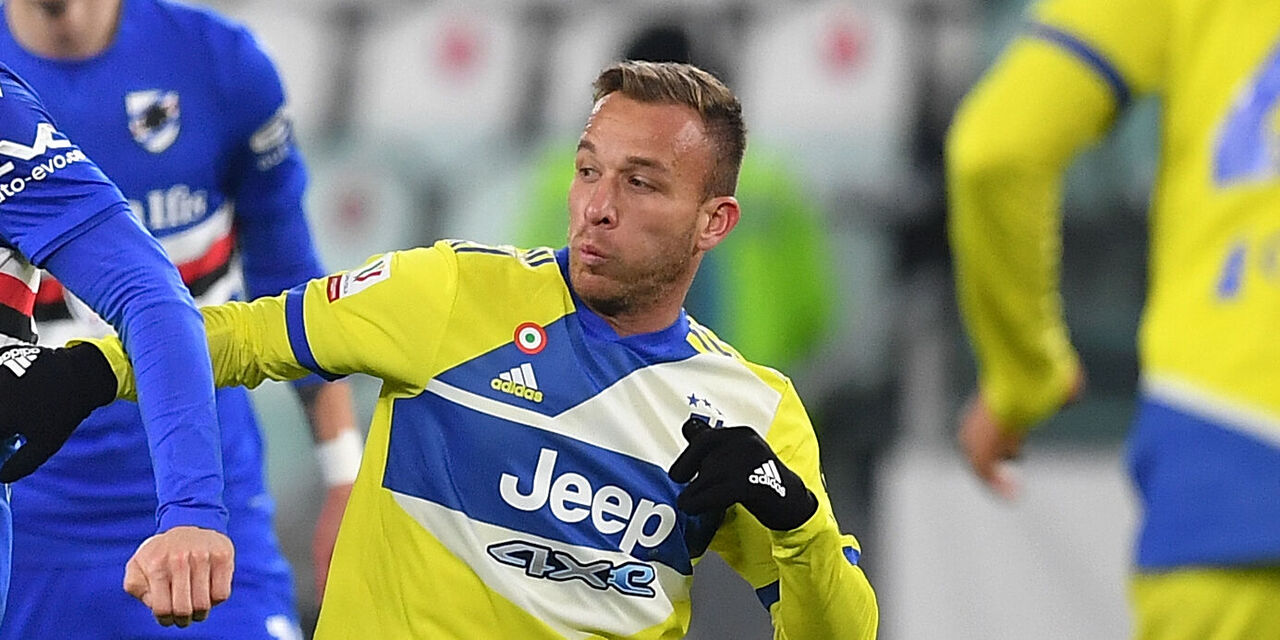 Arthur has played just 13 minutes since joining Liverpool from Juventus late in the summer. His precarious physical conditions delayed his integration.