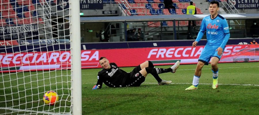Napoli picked up the second win in a row as they did quick work of Bologna, earning some ground on the teams near them in the standings.