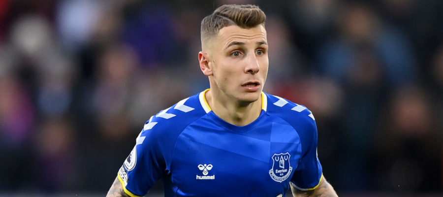 Inter have identified Everton pariah Lucas Digne as their top target for the left flank. The fullback has butted heads with Rafa Benitez.