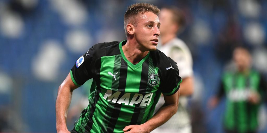 Sassuolo chief Giovanni Carnevali has taken stock of the failed approach by Roma for midfield prodigy Davide Frattesi, mainly due to ecnomic disagreements.