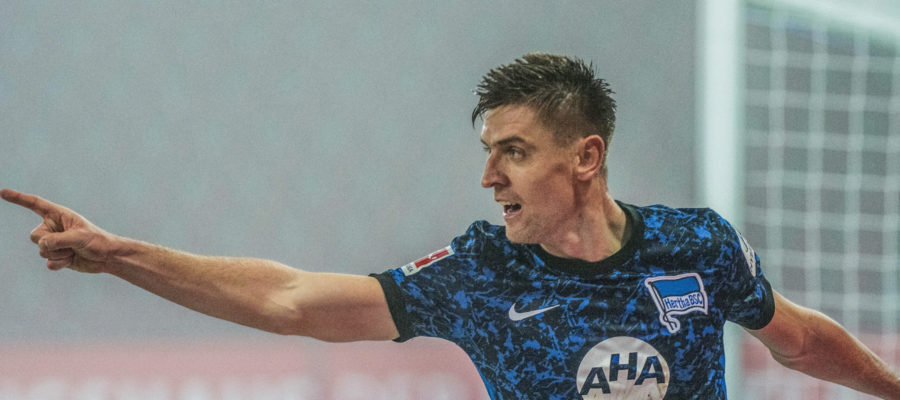 Fiorentina are on the brink of reaching an agreement to acquire Krzysztof Piatek. They are finalizing the terms of the deal with Hertha Berlin.
