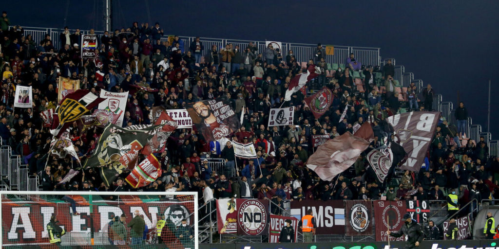 Salernitana have avoided a shocking exclusion midway through the season. The trustees have accepted an offer to sell the club minutes before the deadline.