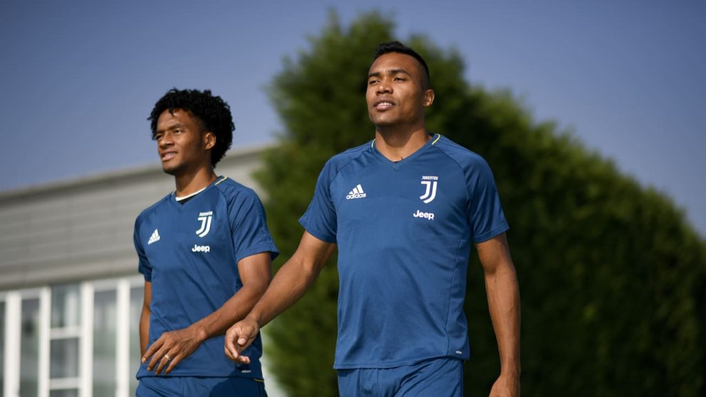 Juventus are assessing their players after the January window and are leaning towards going in two opposite directions for Juan Cuadrado and Alex Sandro.