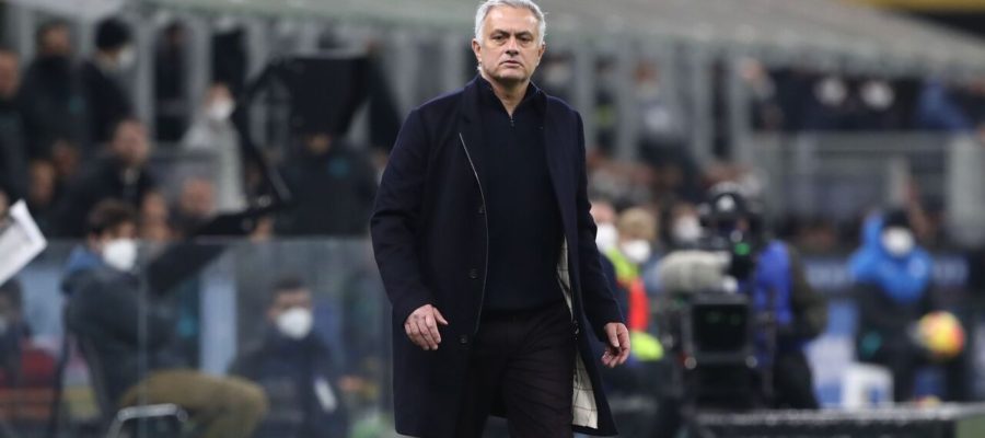 José Mourinho was not too down in the dumps in front of the press after the Coppa Italia defeat to Inter, but he ripped the team in the locker room.