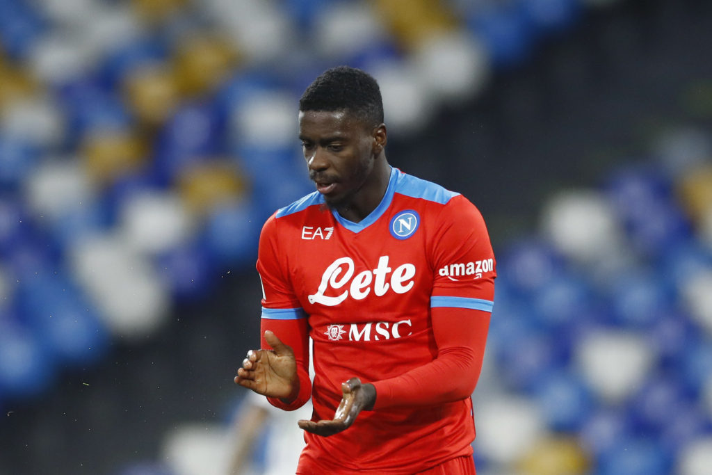 Napoli elected not to insert Axel Tuanzebe in the Europa League list. The Partenopei had just one spot open. They decided to fill it with Faouzi Ghoulam.