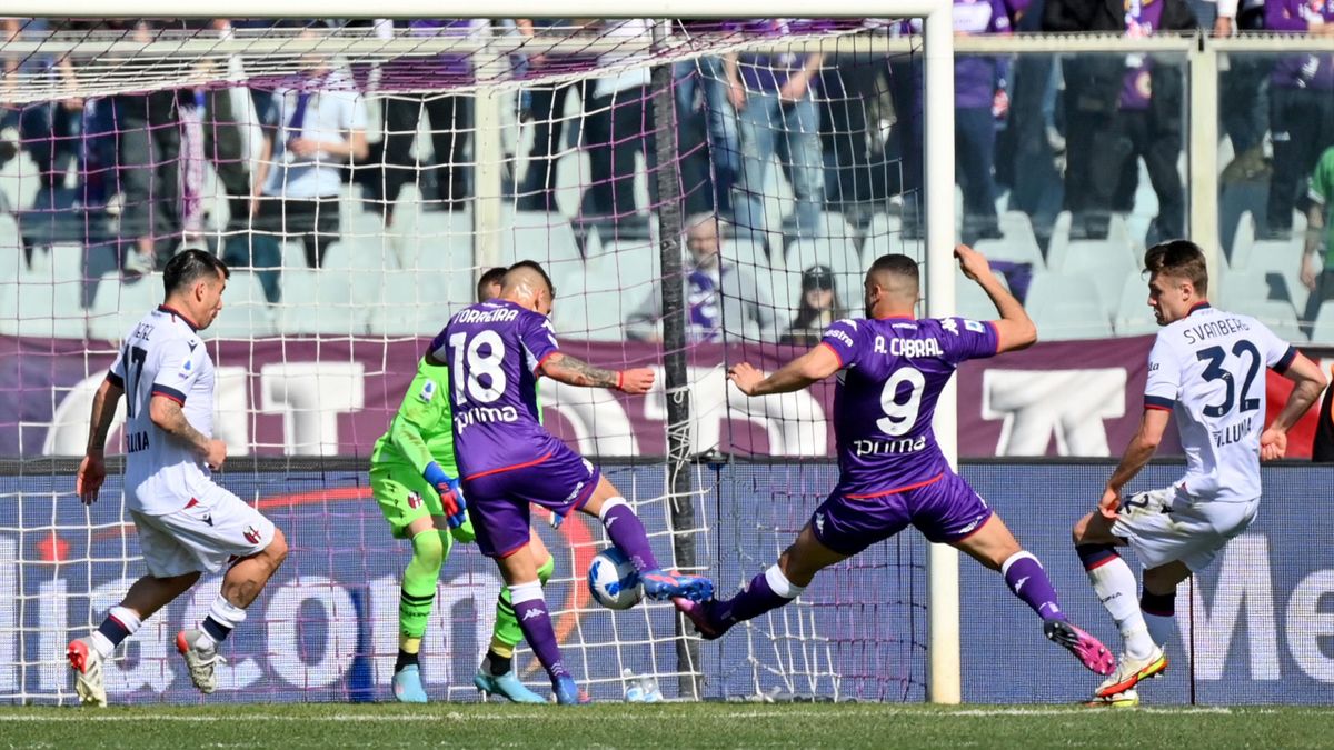 Fiorentina came back to winning ways after two matches as they beat Bologna 1-0 in the first Serie A match this Sunday in the Derby dell'Appennino