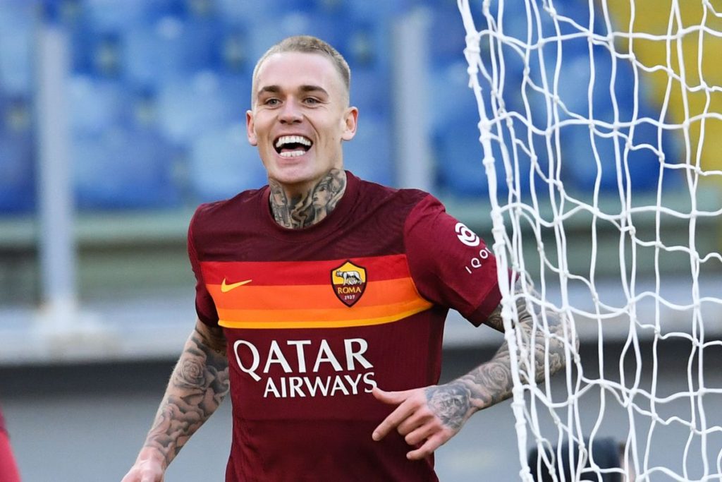 The Giallorossi full-back Rick Karsdorp expressed how he is enjoying life under Jose Mourinho at the helm of the club this season.