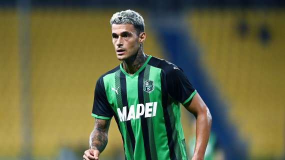 With Gianluc Scamacca attracting interest from European clubs, the striker has hinted at a possible move abroad from the Serie A at the end of the season.
