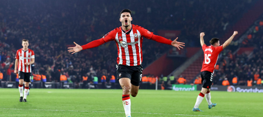 Napoli want to be ready in case they receive giant offers for Victor Osimhen and have laid their eyes on Chelsea striker Armando Broja.