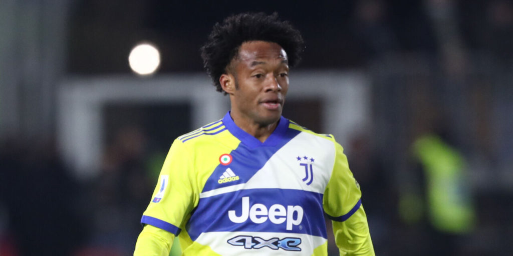 Juan Cuadrado is one of the many Juventus players on an expiring contract. Differently from other cases, the negotiation is going smoothly.