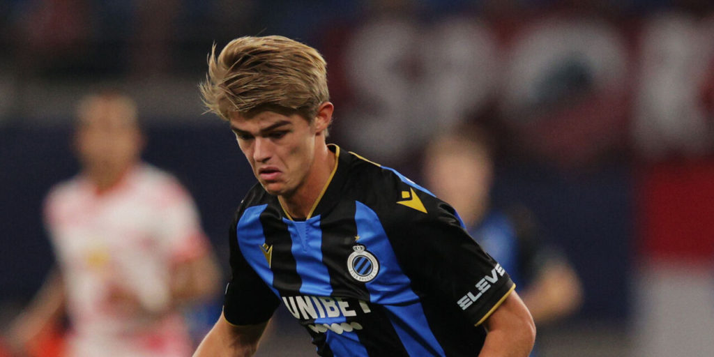 Milan are inching closer to Charles De Ketelaere with their latest €30M offer, but Bruges coach Carl Hoefkens prefers that he stays put at the club.