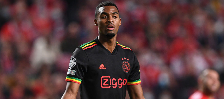 Bayern Munich are seriously challenging Juventus to sign Ryan Gravenberch. The Bavarian giants already submitted their opening bid, but Ajax deemed it too low.