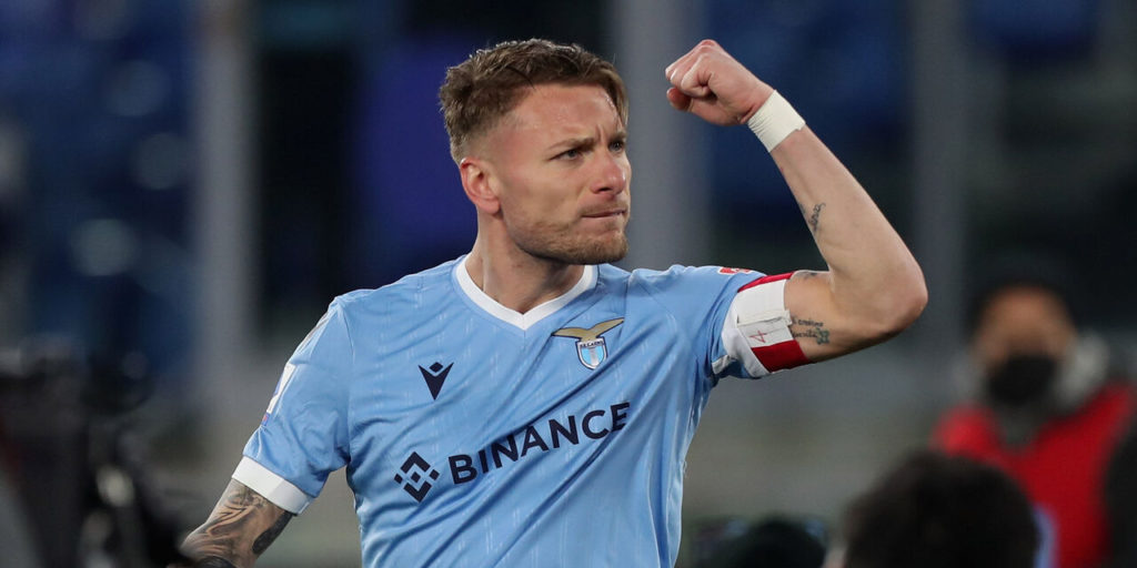 Ciro Immobile made his return to the Lazio training center Wednesday, a few days after his car accident. He's nursing three injuries.