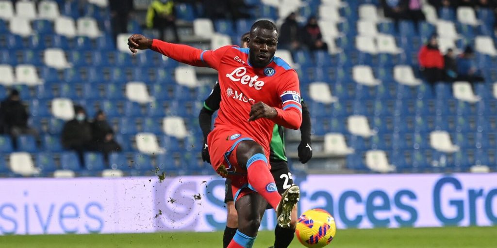 Juventus may have Kalidou Koulibaly atop their shortlist to replace Matthijs De Ligt, but negotiating with Napoli will be arduous, if not impossible.