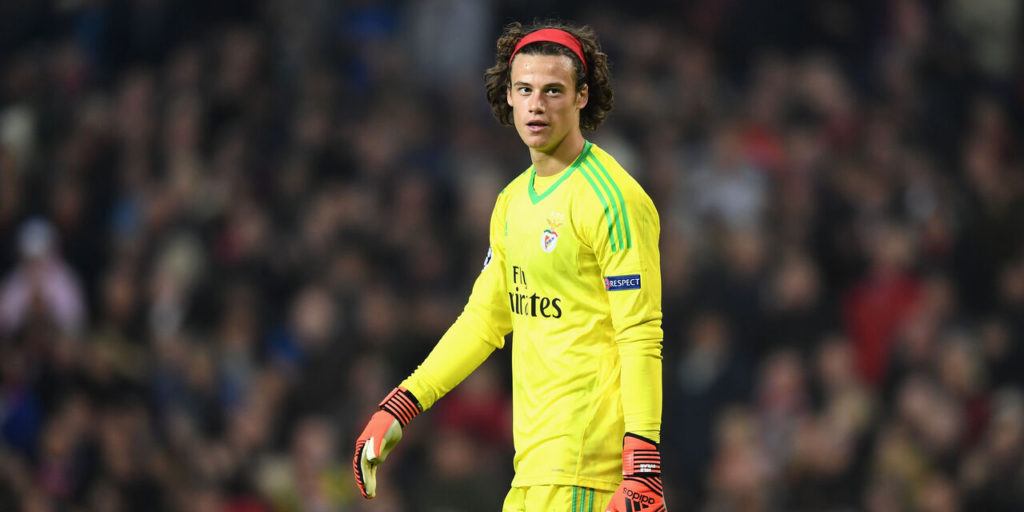 Roma could bring in a new goalkeeper as they have laid their eyes on Mile Svilar. The 22-year-old has just six months left on his deal with Benfica.