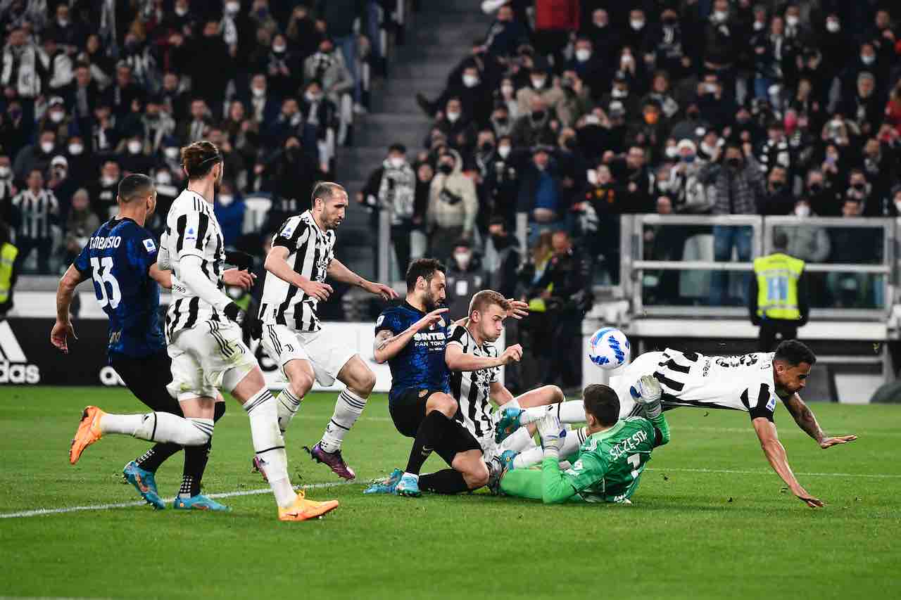Inter pushed back the Juventus challlenge to the Serie A title as they claimed the bragging rights in the Derby d'Italia thanks to a Hakan Calhanoglu spot-kick