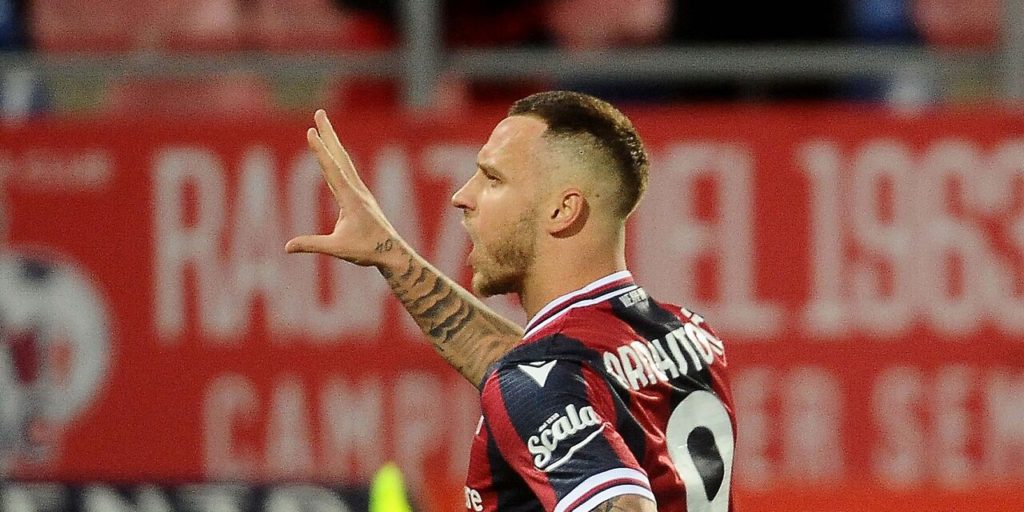 Bologna striker Marko Arnautovic is the subject of heated transfer interest from Italian big guns Napoli, Juventus and Milan after an impressive season.