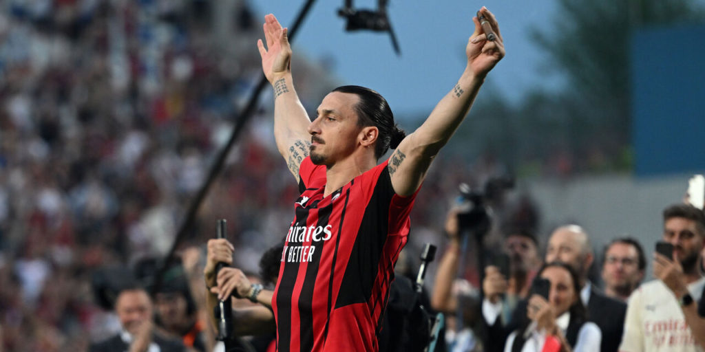 Zlatan Ibrahimovic has officially inked the contract that will tie him up to Milan for another season at much lower wages than before.