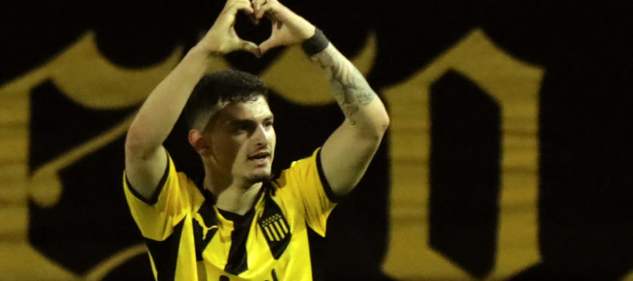 Sassuolo might lose Gianluca Scamacca and have earmarked Augustin Alvarez to replace him. The Uruguayan striker was close to joining Fiorentina in January.